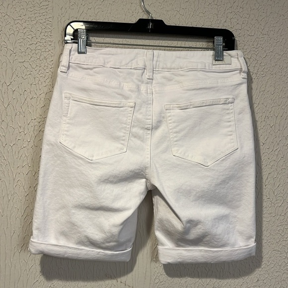 Paige White Jax Knee shorts size 28 - Picture 7 of 11